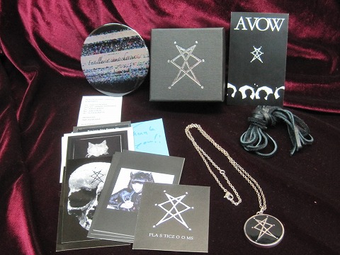 PLASTICZOOMS ( プラステッィクズームス )  の グッズ PROJECT DIE KUSSE 06 PLASTICZOOMS LOGO NECKLACE 【A VOW】+α