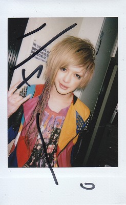 BugLug 一聖 チェキ サイン入り BugLug 一聖 チェキ - メルカリ