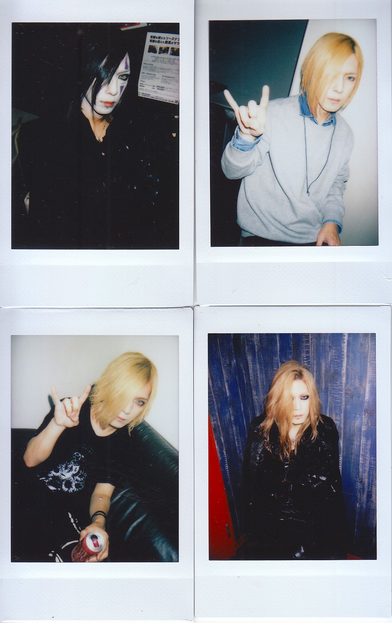 DIAURA 佳衣 チェキセット ④DIAURA チェキ yo-ka 佳衣 - メルカリ