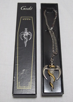 GACKT の グッズ ネックレス2(ソードモチーフ)