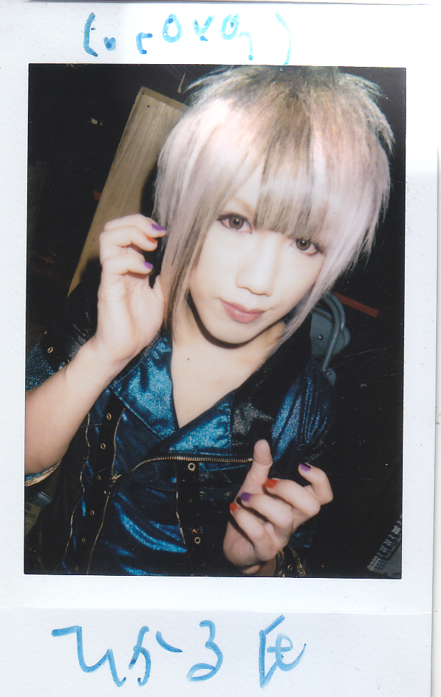 LUCHe. ひかる チェキ