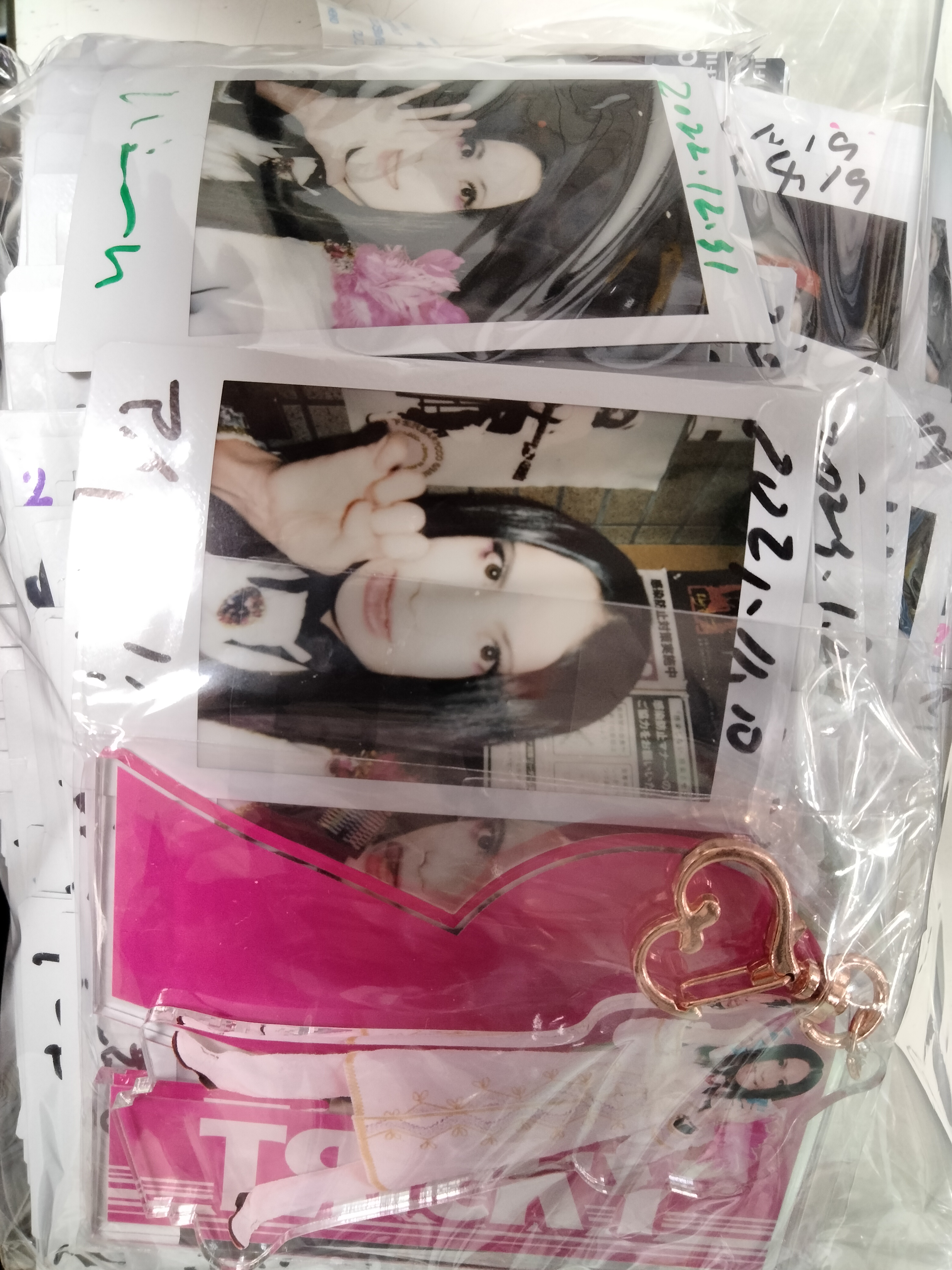 TЯicKY の グッズ 詰め合わせ3